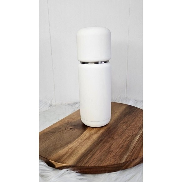 White Insulated Thermos - Picture 3 of 12